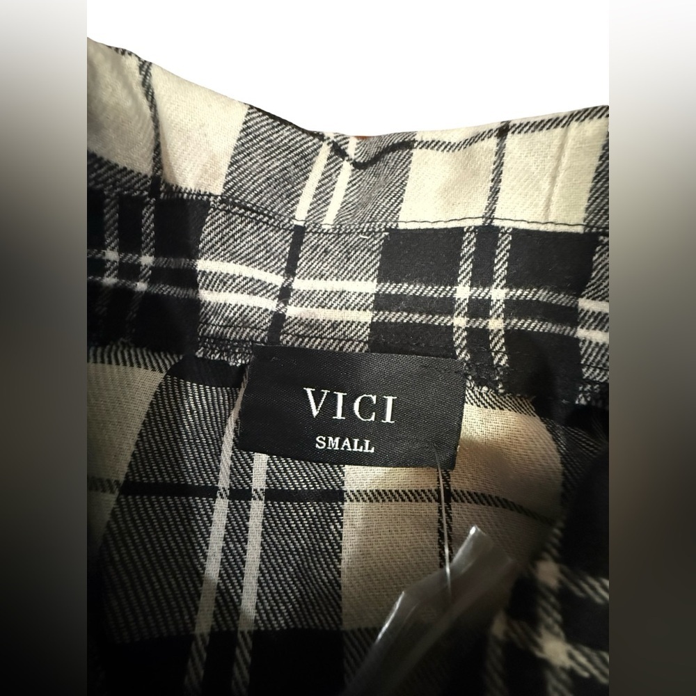 VICI black white plaid flannel button down shirt oversized small NWT - Picture 5 of 11